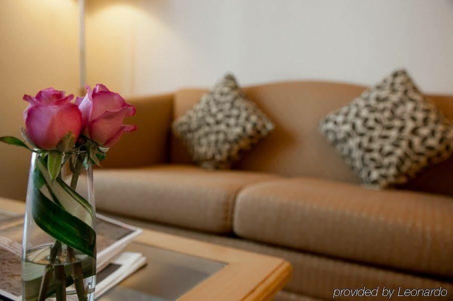 Hotel Rosedale